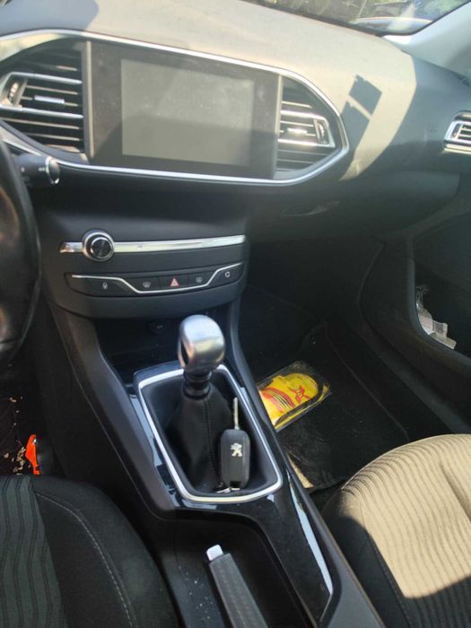 Peugeot 308 2016г на части пежо 308