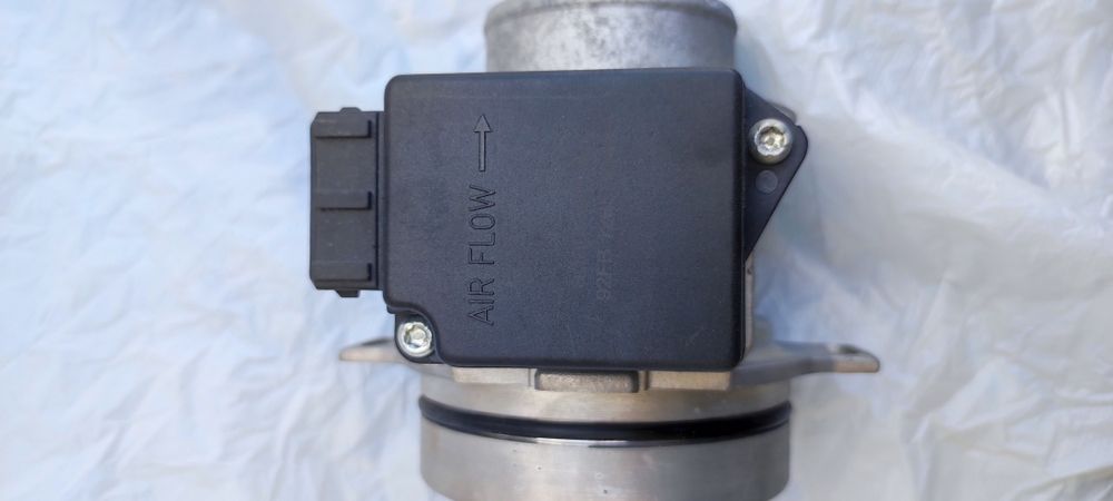 Датчик массового расхода воздуха Ford