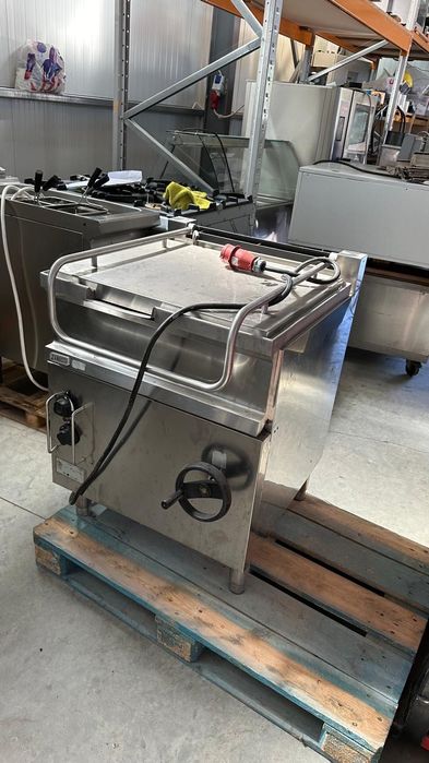 Tigaie Basculanta profesională Electrolux