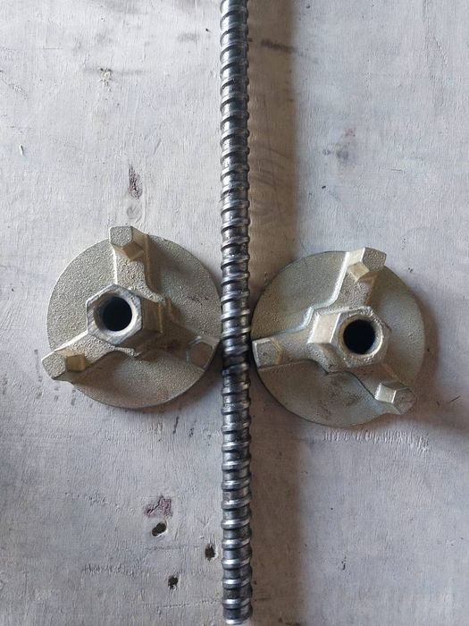 Тайрот, жак для опалубка