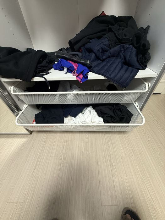 Продаю шкаф в отличном состоянии