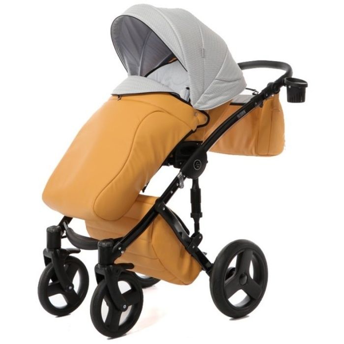 Срочно продам коляску junama madena 2 в 1