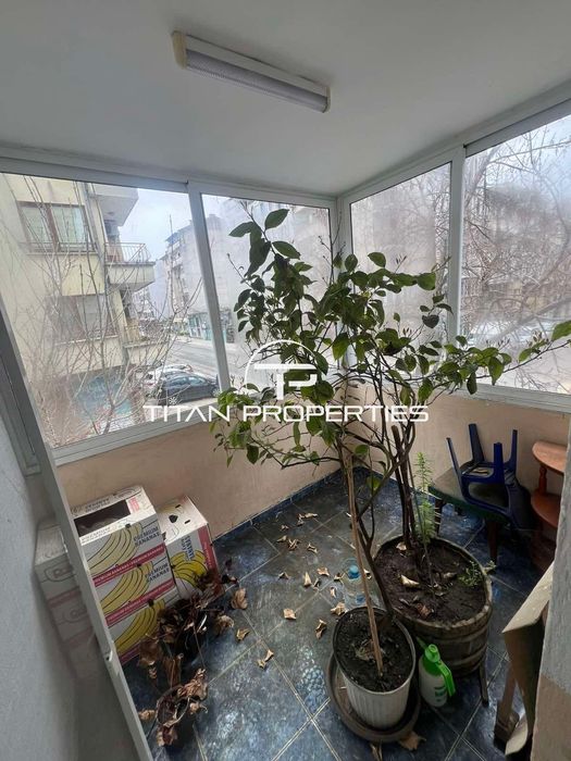 Тристаен, под наем, ж.к Възраждане