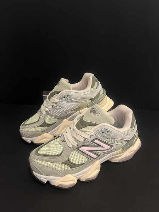 New Balance 9060