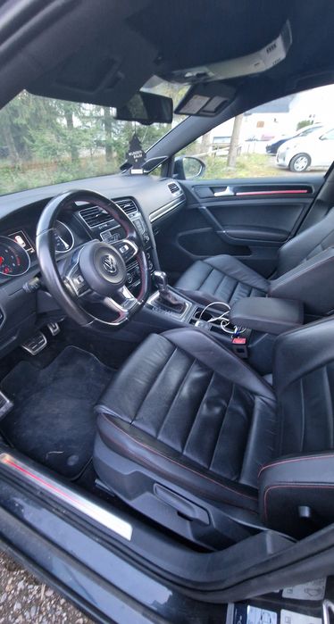 Volkswagen Golf 7 GTI Performance 2016 300 CP