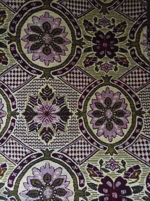 Ръчно тъкан килим, одеяла, покривки