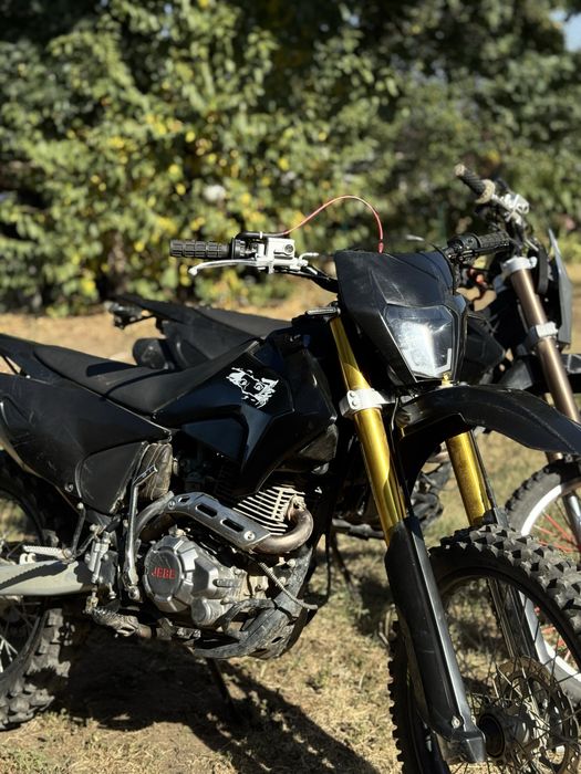 Мотоцикл эндуро jebe 19