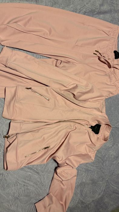 Дамски комплекти