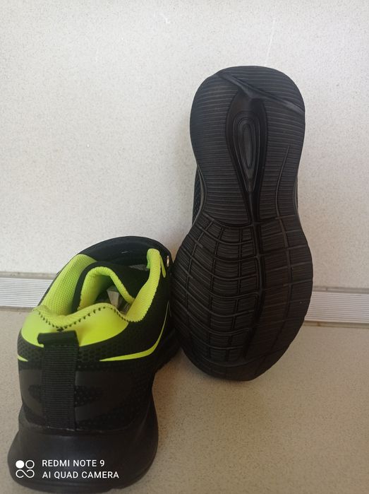 Чисто нови маратонки!