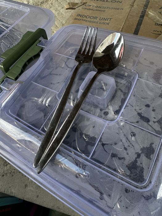 Стулья,посуды и движок для ресторана