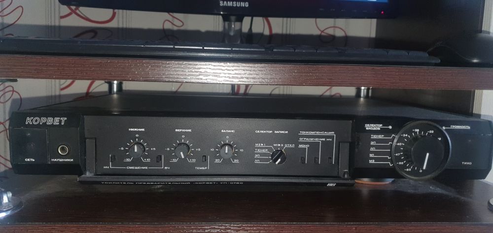 Продам усилитель Корвет .