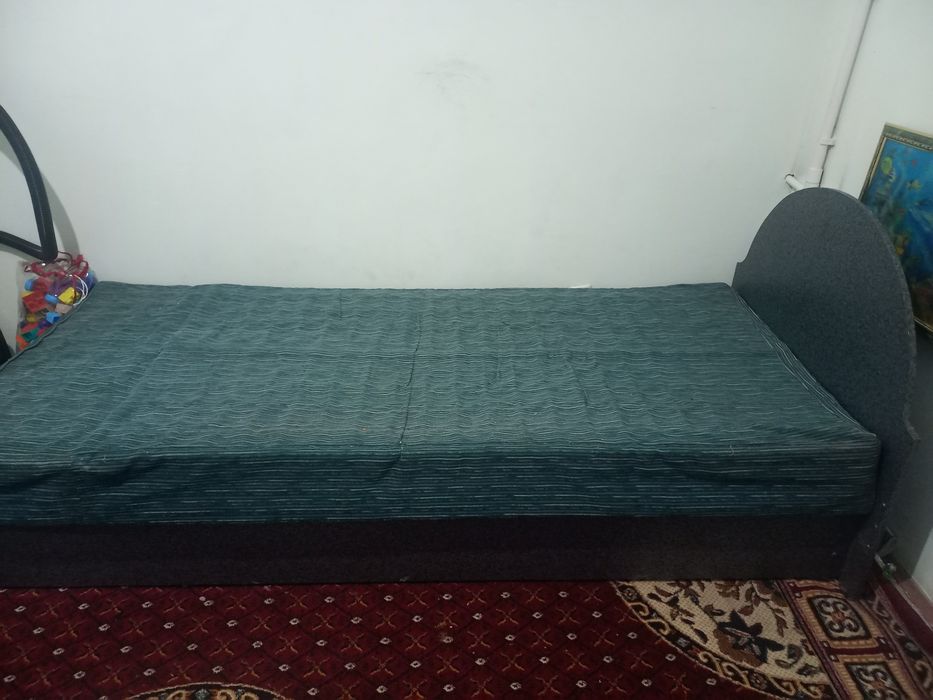 Продаётся кровать
