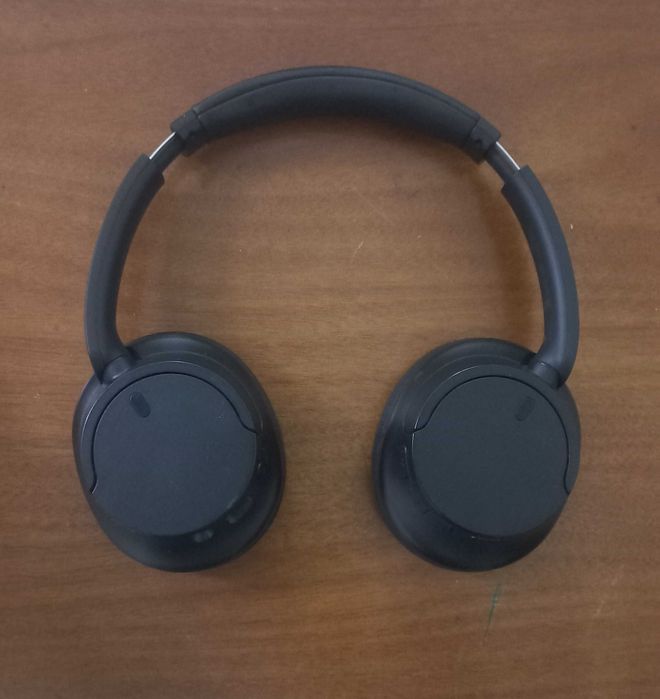 Наушники Sony WH-CH720N черный