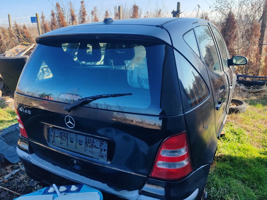 Мерцедес А 140..