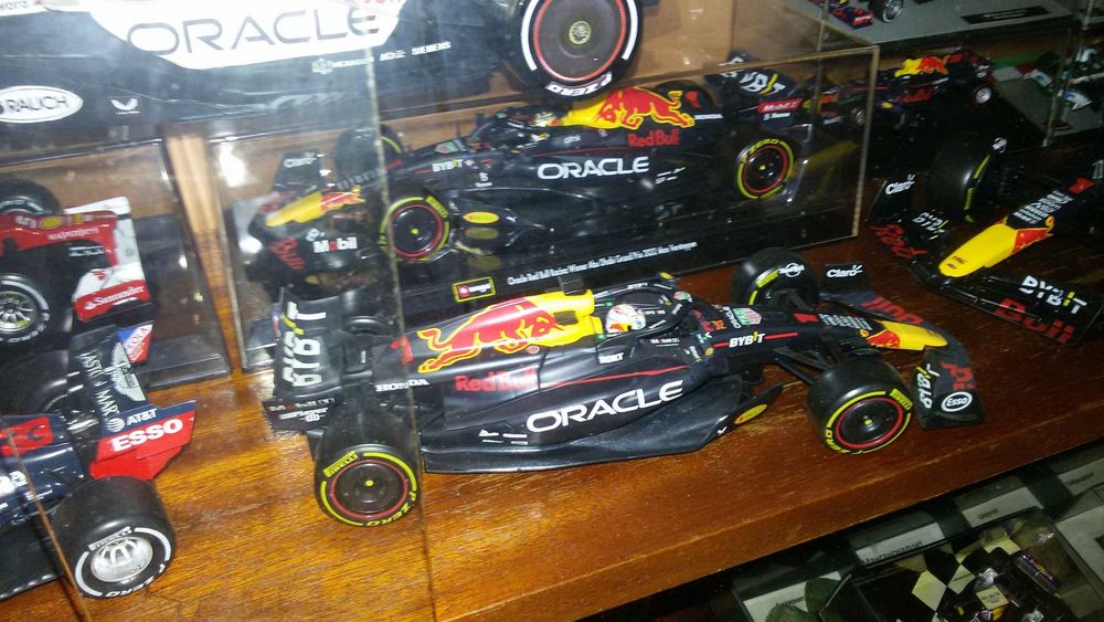 Модел на Red Bull Racing RB19 на Макс Верстапен - Сезон 2023