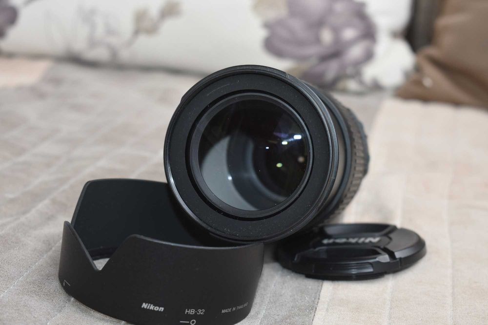 Obiectiv Nikon 18-105 impecabil