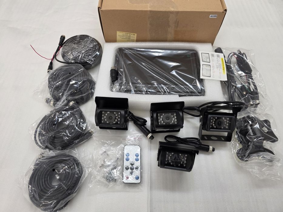 ПРО система за видеонаблюдение: 9" монитор + 4 камери за камиони и рем