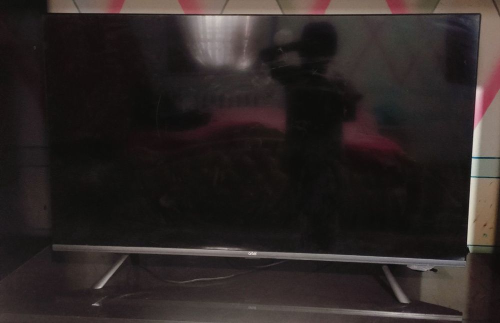 Artel smart televizor
