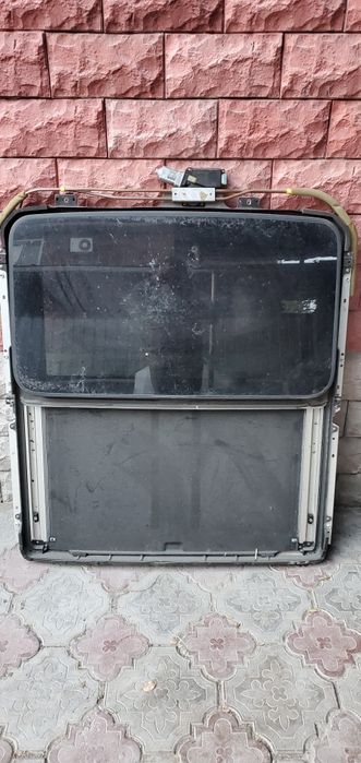 Люк на лексусrx 300