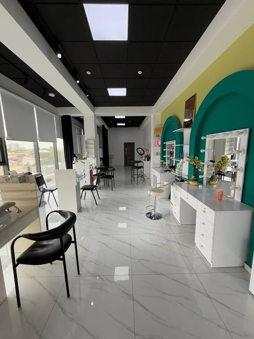 Sotiladi! Wedding/Beauty Salon. .