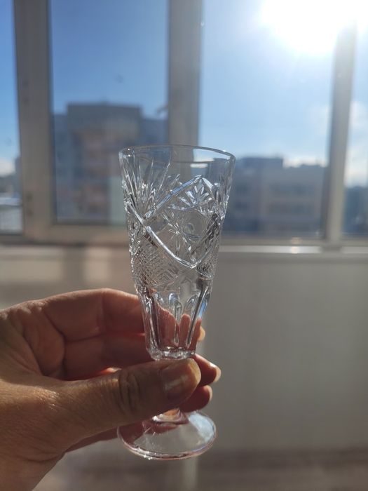 Продам хрустальные рюмки и бокалы