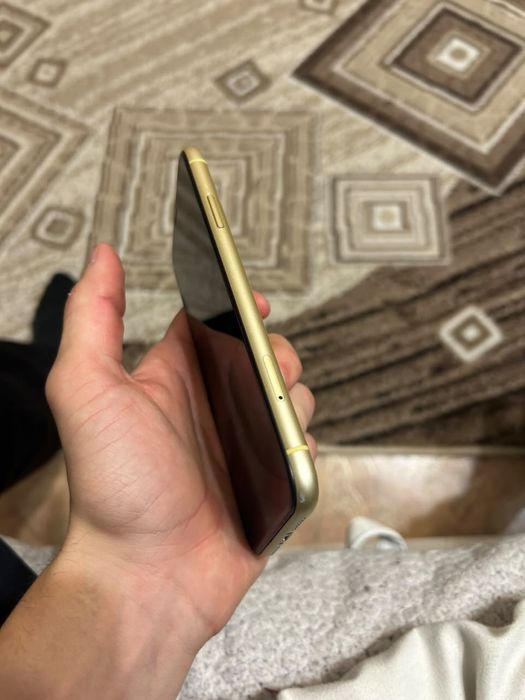Айфон хр продам или обменяю