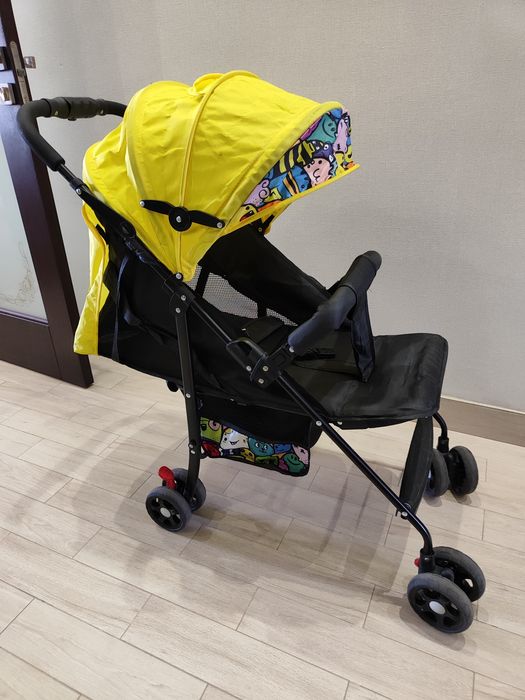 Коляска прогулочная лёгкая