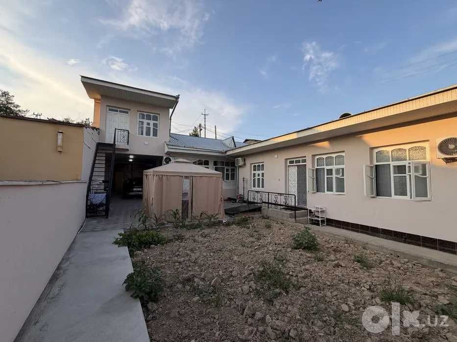 ID26001 Uch Qahramon tarafda 4 xonali evro uy ijaraga beriladi.