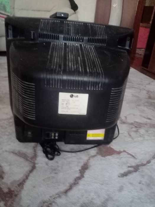 Телевизор LG рабочий
