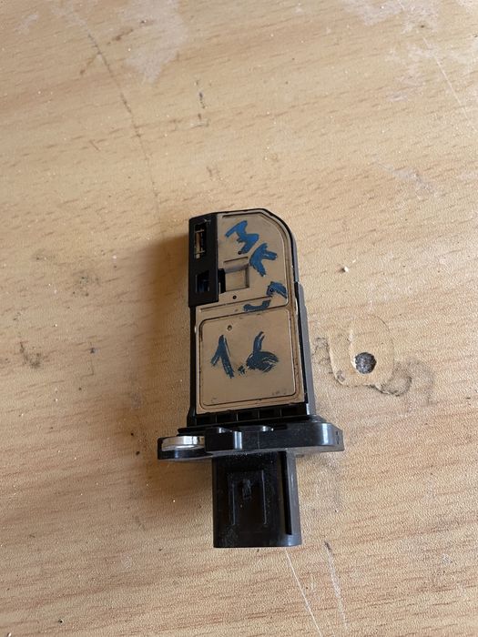 Debitmetru aer Ford Mondeo Focus Kuga 1.6 tdci 8V21 12B579 AA