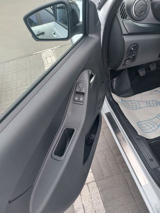 Продам Ладу гранту 2023 г.в.