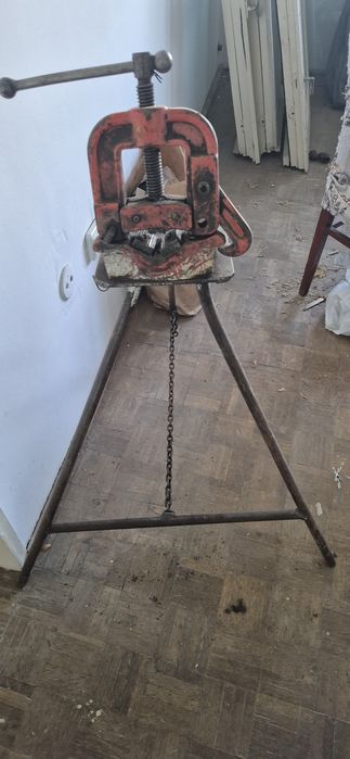 Menghina de instalații  rotanberg