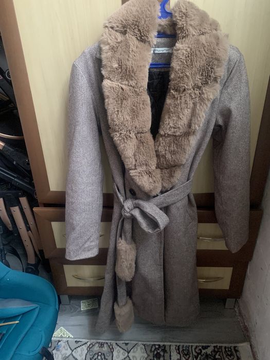 Продам пальто женское