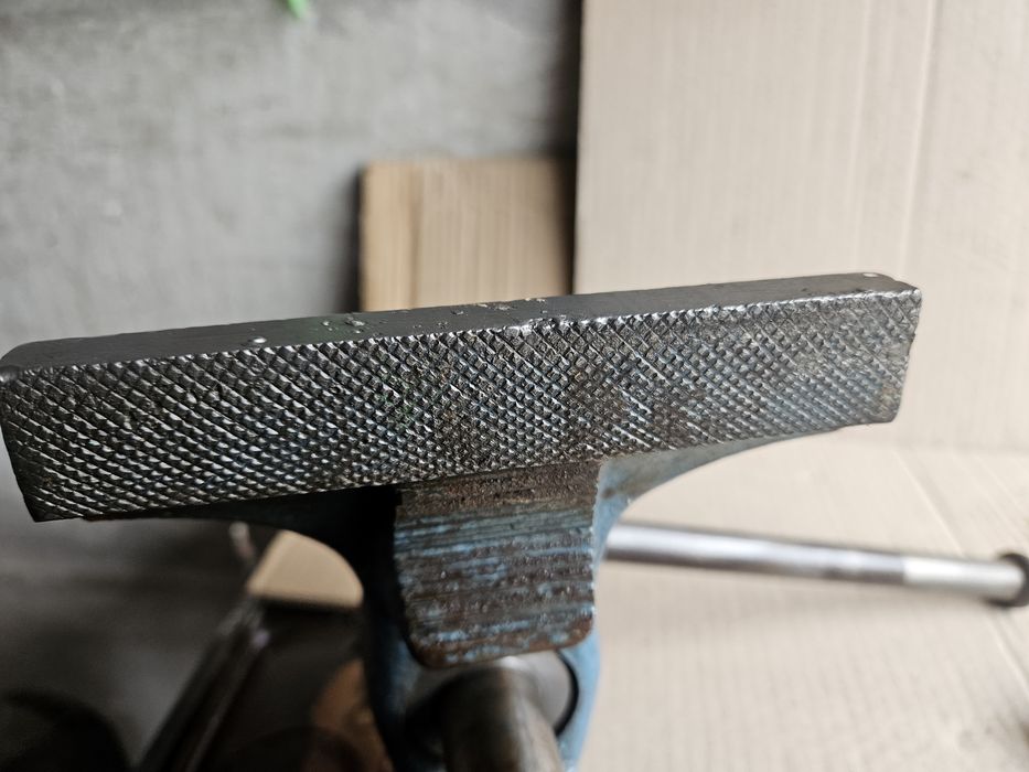 Menghină Heuer Front 135mm profesională