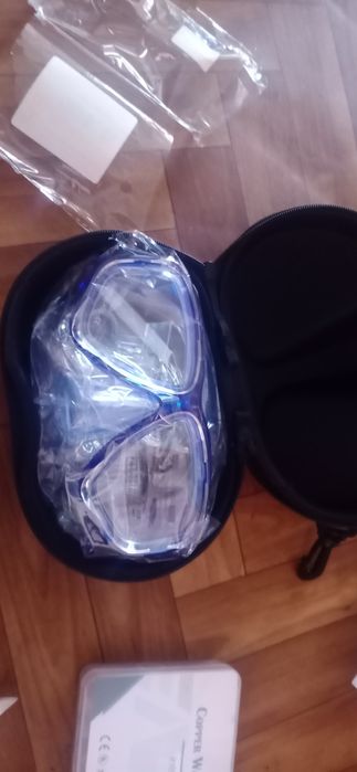 Очки для плавания