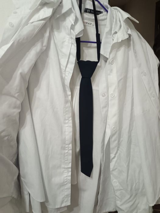 Рубашки женские белые