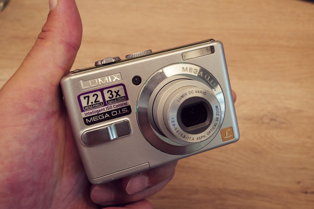 Aparat foto Panasonic Lumix LS70 stare perfecta Retro instagram