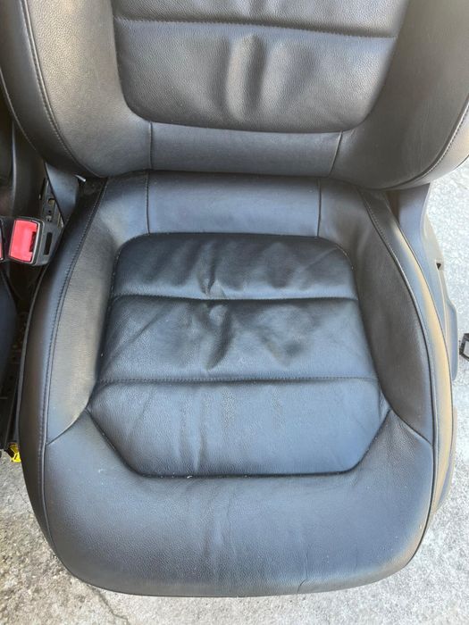 Предни седалки Кожен салон Passat b7 подлакътник подгрев ном921