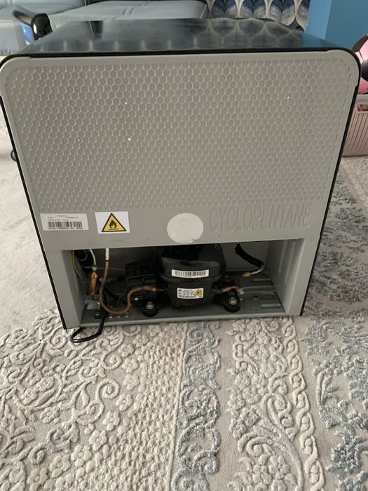 Мини холодильник сотилади