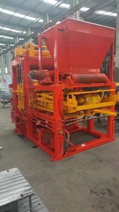 Станок по производству брусчатки