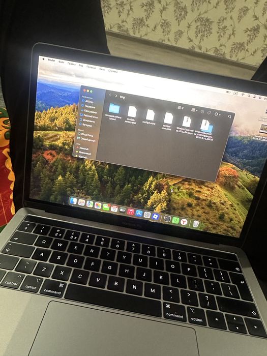 MacBook Pro 13 2019 / 8GB / 256GB / Touch Bar / Обмен
