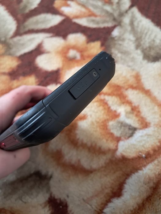 Vând telefon Cubot King Kong!