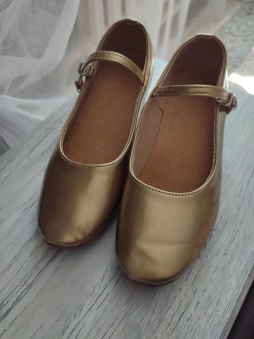 Туфли сатамын, биге арналған