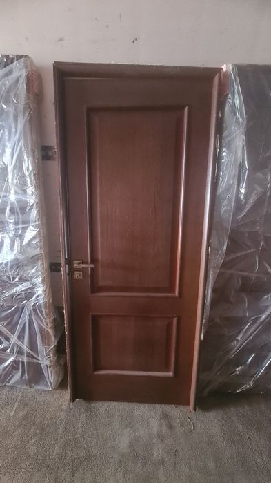 Продам двери б/у