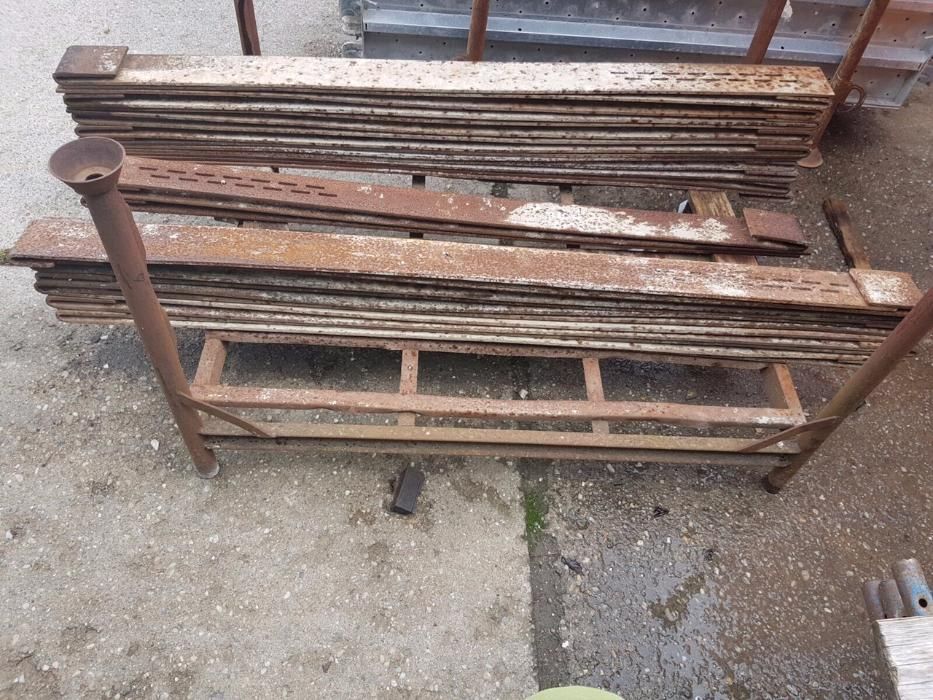 Juguri Cofrat Stalpi