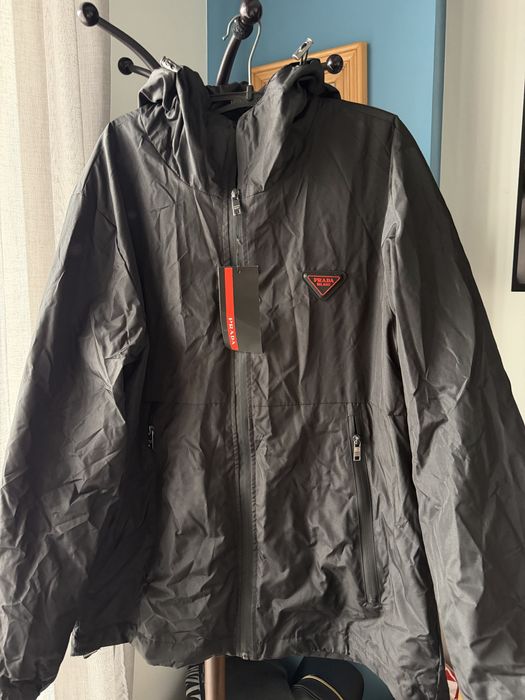 Ветровки Dior, Moncler, Prada, Love Moschino