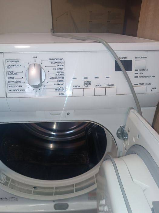 Сушилня за дрехи AEG 7кг.