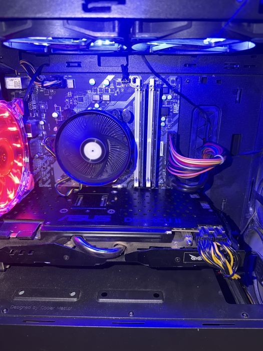Pc gaming i7 7700 ram 16 gb , gtx 980 rog strix 4g 256 biti ssd 256