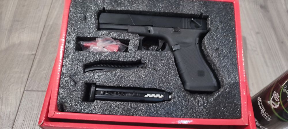 Airsoft Raven Glock 17 пистолет