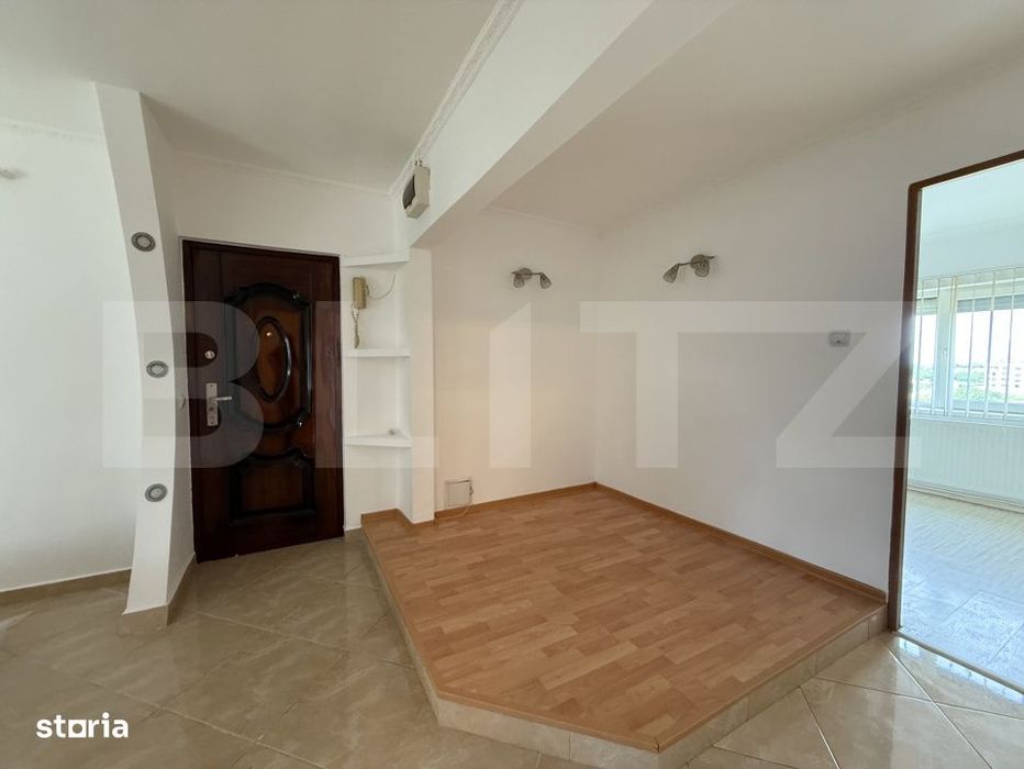 Apartament de vanzare, 68.5 mp, zona Micro 16